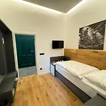 Jan Maria Otel 4*