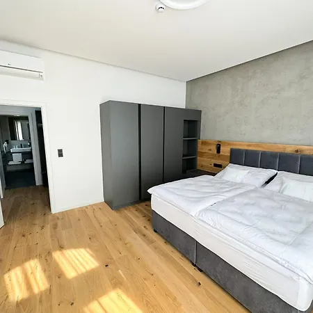 Hotell Jan Maria 4*